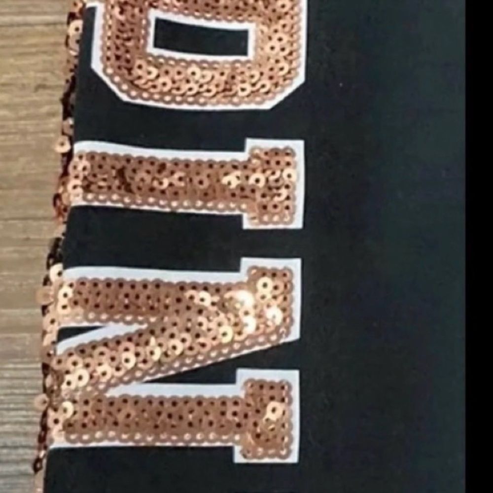 VS PINK ROSE GOLD BLING OUTFIT
SET S - Picture 11 of 12